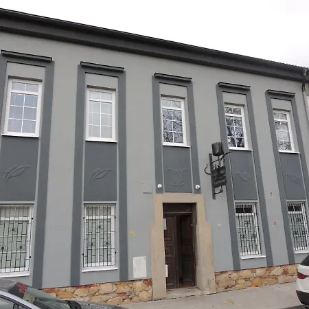 Apartamento černý Tulipán - 4 *