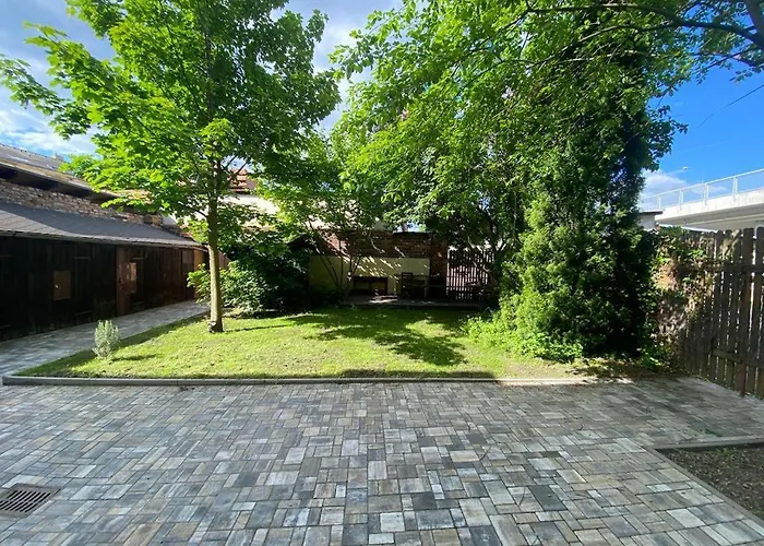 Cerny Tulipan - 4 Lägenhet